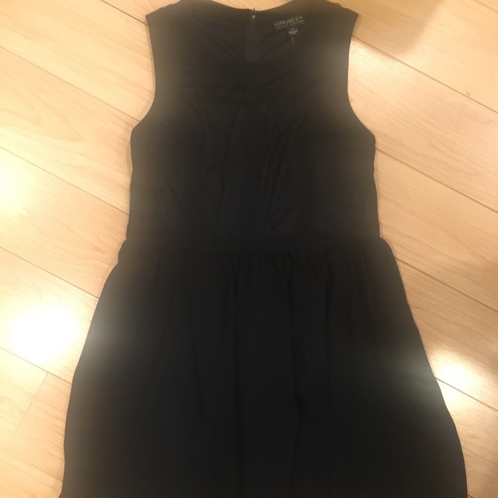 Forever 21+ black dress (plus size 2x)